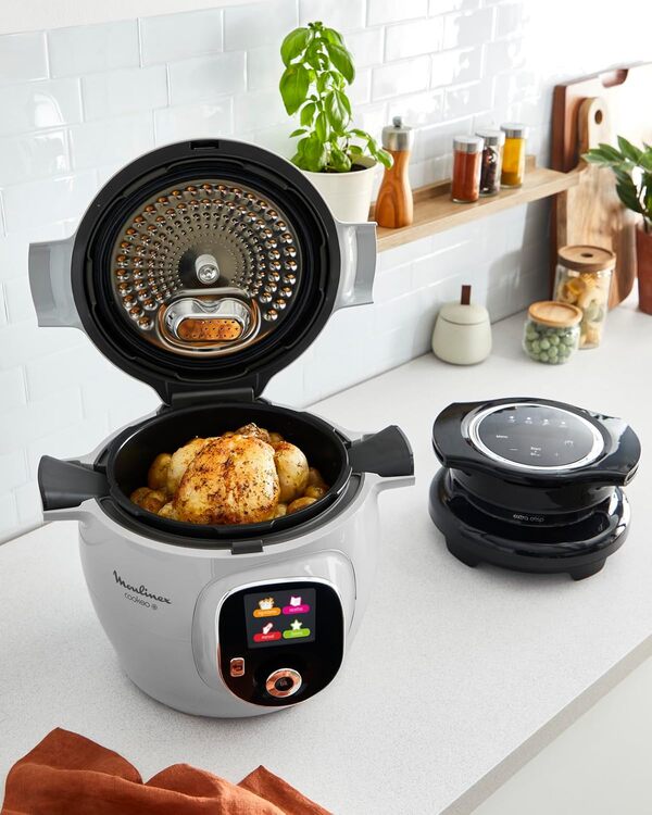 Moulinex Lot Multicuiseur intelligent Cookeo+, Cuisson haute pression, 80 recettes intégrées + Couvercle Extra Crisp pour frire sans huile, 4 programmes intégrés, Adaptable sur tous les Cookeo