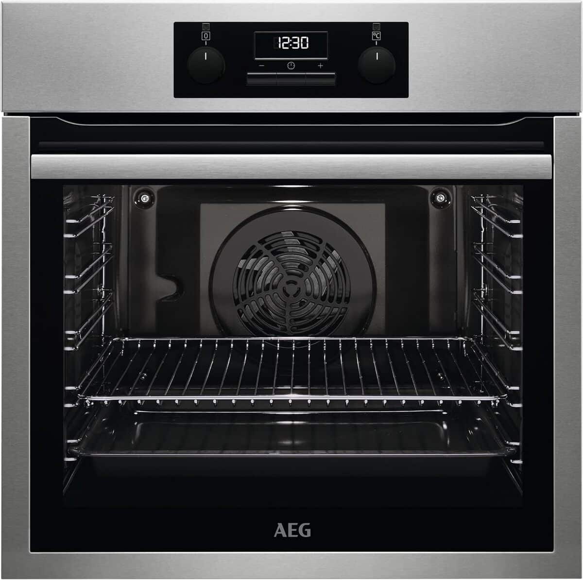 Test : four multifonction AEG BES331111M, cuisson uniforme et nettoyage facile