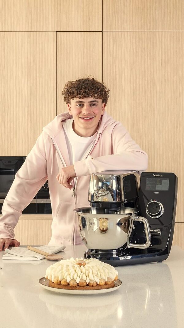 Moulinex Robot pâtissier connecté, Bol inox 5.5 L, Technologie brevetée, Ecran digital, Silencieux, 21 recettes programmées, App gratuite dédiée avec coaching, I-Coach Touch QA950810