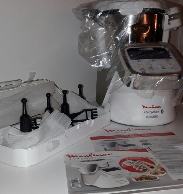 Moulinex i-Companion Robot Cuiseur multifonction connecté, 4 programmes automatiques, 4 accessoires inclus, Capacité jusqu'à 6 personnes, 1 million de menus, Fabriqué en France HF900110