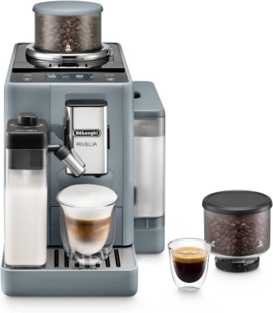 Test : machine à café De'Longhi Rivelia EXAM440.55.G, grains fraîchement moulus