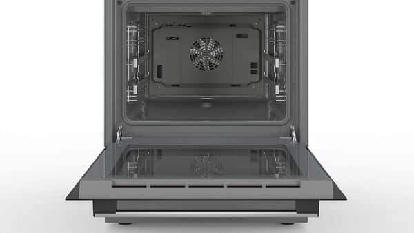 Bosch HKR39C250 Série 4 Cuisinière électrique 60 cm de large, EcoClean Direct, 3D air chaud cuisson à 3 niveaux, contrôle de l'écran LED, zone de cuisson extensible pour grande batterie de cuisine [Classe énergétique A]