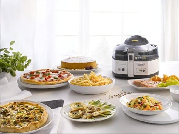 Découvrez notre analyse complète du multicuiseur et friteuse De'Longhi FH1163/1 gris/noir : fonctionnalité, efficacité et astuces pour optimiser vos préparations culinaires.