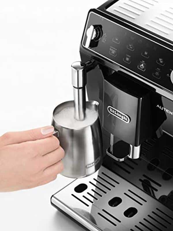 Découvrez le test complet de l'expresso broyeur De'Longhi ETAM29.510.B : performance, design élégant et technologie avancée au service de votre café.